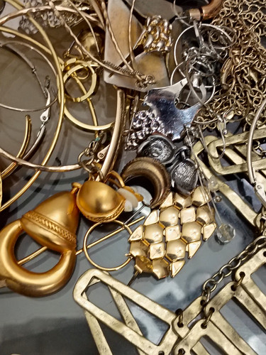 Lot scrap crafters gold - of,