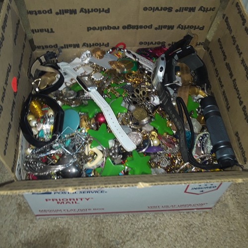 Lbs mixed jewelry craft - 10+,