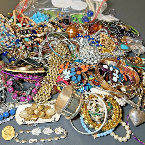 5lb junk drawer jewelry lot - drawer,
