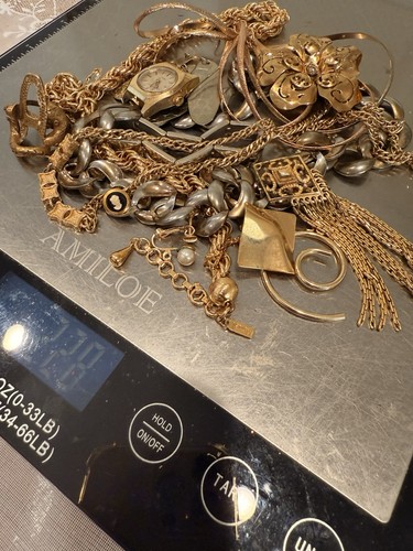 227 grams vintage - gold, tone